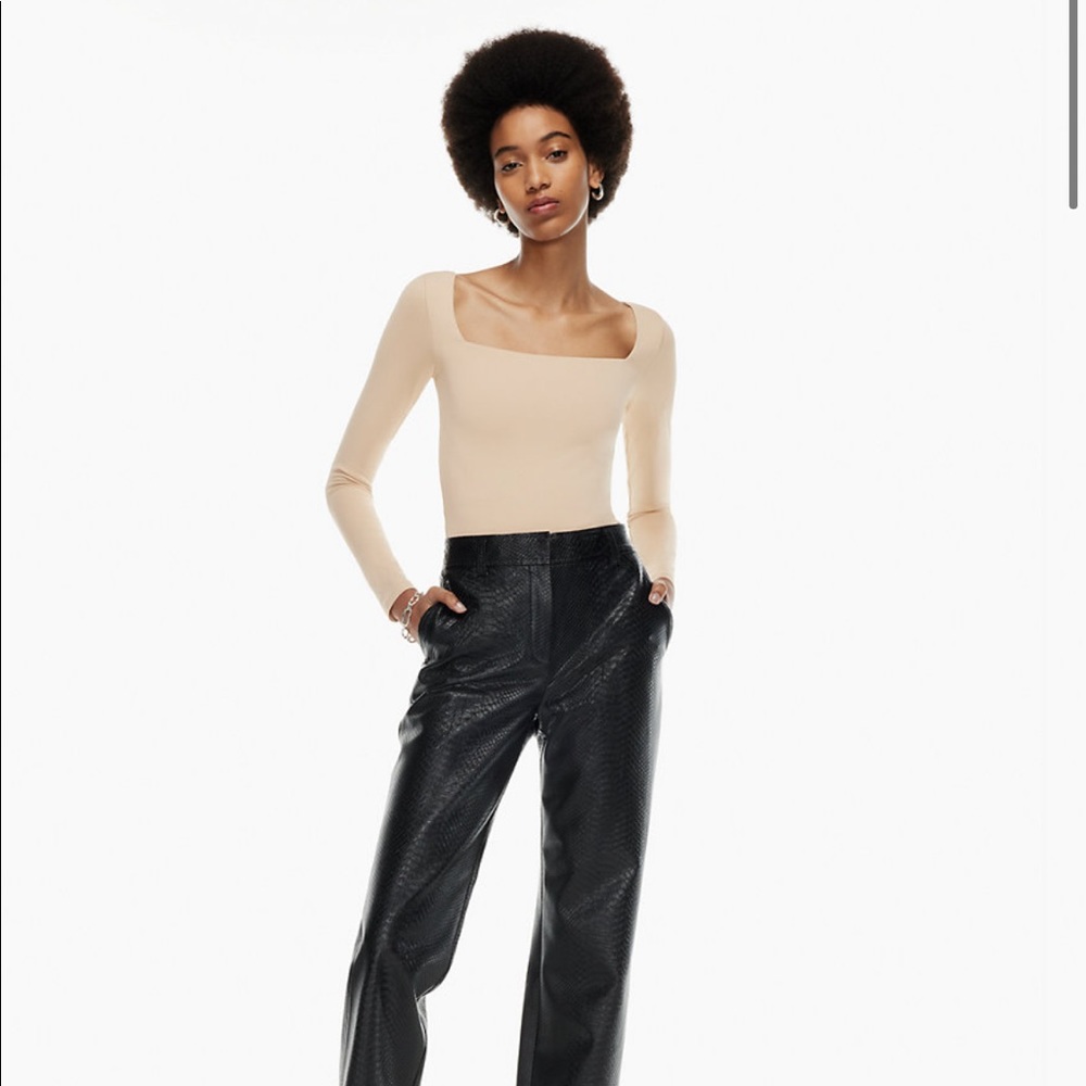 Aritzia nude bodysuit NWT